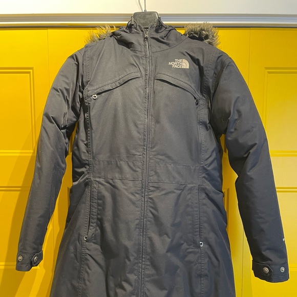 Nice and comfy winter jacket - Picture 1 of 5